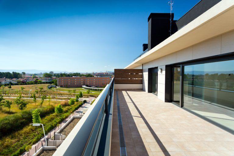 Detalle real terraza atico max living
